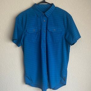 Men’s Prana shirt